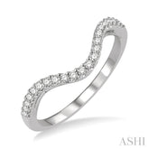 1/5 Ctw Chevron Round Cut Diamond Wedding Band in 14K White Gold