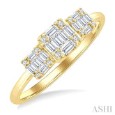 1/4 Ctw Past, Present & Future Baguette and Round Cut Diamond Fusion Fashion Ring in 14K Yellow Gold