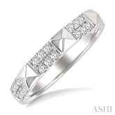 1/4 Ctw Pyramid Accent Round Cut Diamond Fashion Ring in 10K White Gold