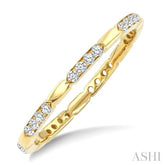 1/4 Ctw Eternity Pave Set Round Cut Diamond Wedding Band in 14K Yellow Gold