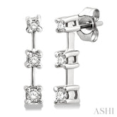 1/4 Ctw Round Cut Diamond Earrings in 14K White Gold