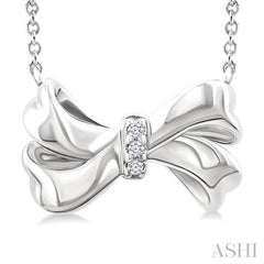 1/50 Ctw Bow Round Cut Diamond Fashion Pendant With Chain in Sterling Silver
