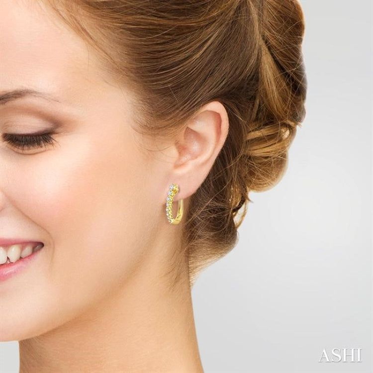 1/2 Ctw Journey Hoop Earrings in 14K Yellow Gold