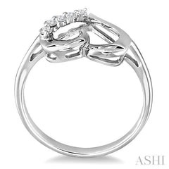 1/10 Ctw Round Cut Diamond Journey Heart Ring in 14K White Gold