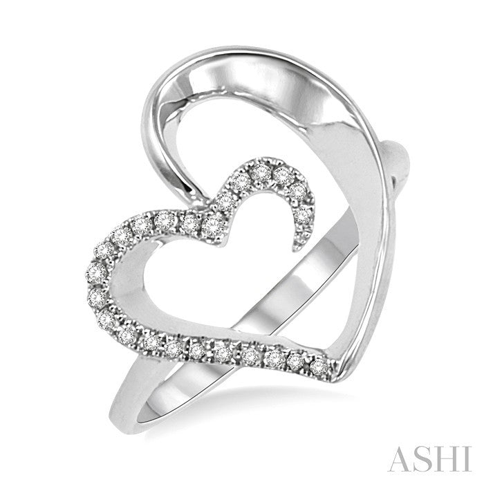 1/10 Ctw Round Cut Diamond Heart Shape Ring in 10K White Gold