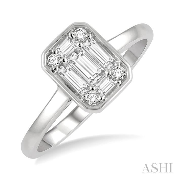 1/4 Ctw Octagonal Shape Baguette and Round Cut Diamond Ladies Ring in 14K White Gold