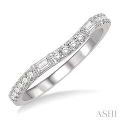 1/3 Ctw Baguette & Round Cut Diamond Wedding Band in 14K White Gold