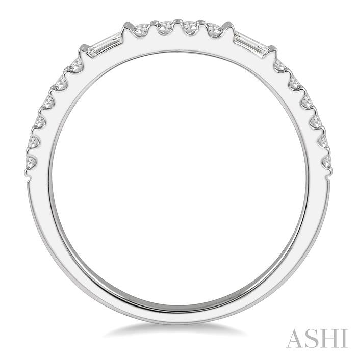 1/3 Ctw Baguette & Round Cut Diamond Wedding Band in 14K White Gold