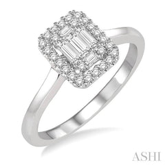 1/3 Ctw Baguette & Round Cut Diamond Ring in 14K White Gold