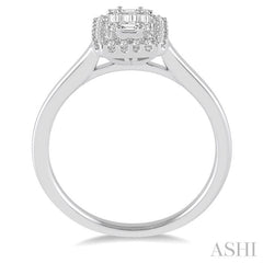 1/3 Ctw Baguette & Round Cut Diamond Ring in 14K White Gold
