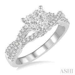 3/4 Ctw Round Cut Diamond Heart Shape Lovebright Ring in 14K White Gold