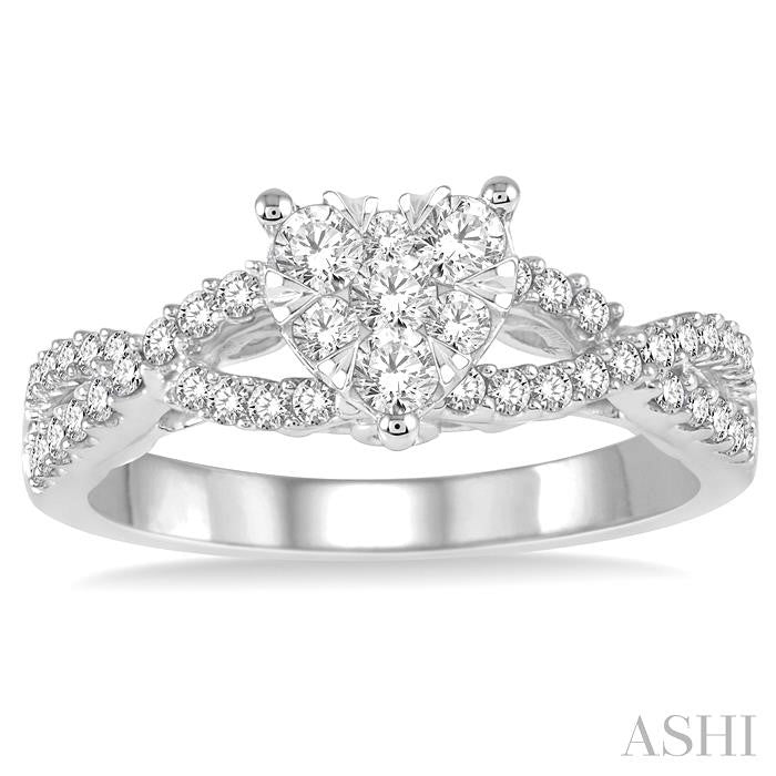 3/4 Ctw Round Cut Diamond Heart Shape Lovebright Ring in 14K White Gold