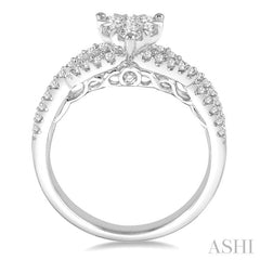 3/4 Ctw Round Cut Diamond Heart Shape Lovebright Ring in 14K White Gold