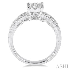 1/2 Ctw Round Cut Diamond Lovebright Engagement Ring in 14K White Gold