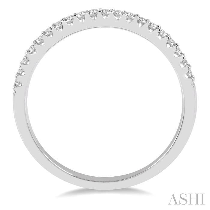 1/5 Ctw Round Cut Diamond Wedding Band in 14K White Gold