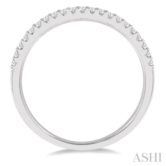 1/5 Ctw Round Cut Diamond Wedding Band in 14K White Gold