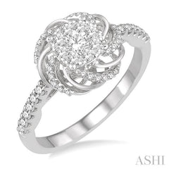 1/2 Ctw Round Cut Diamond Lovebright Engagement Ring in 14K White Gold