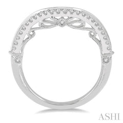 1/4 Ctw Ethnic Milgrain Curve Round Cut Diamond Wedding Band in 14K White Gold