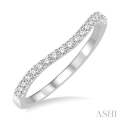 1/4 Ctw Slender Curve Round Cut Diamond Wedding Band in 14K White Gold