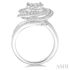 3/4 Ctw Round Cut Diamond Lovebright Ring in 14K White Gold