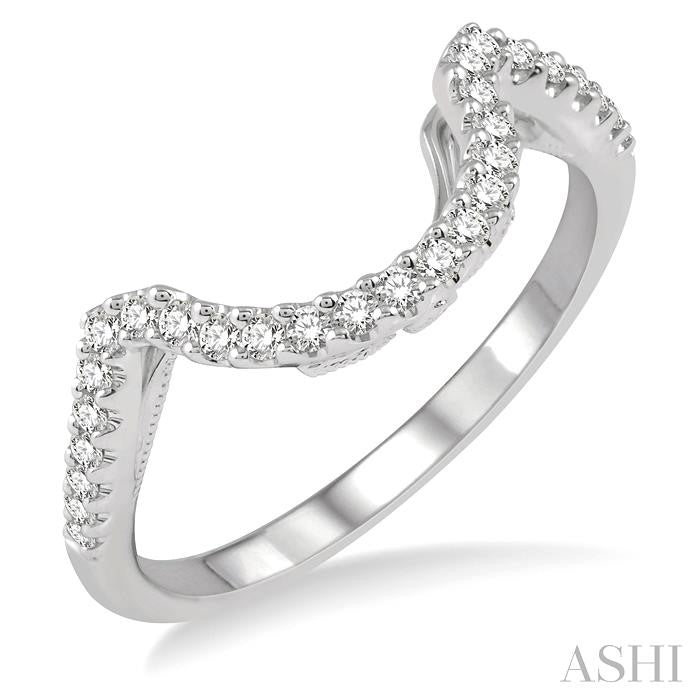 1/4 Ctw Deep Curve Center Round Cut Diamond Wedding Band in 14K White Gold