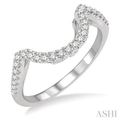 1/4 Ctw Deep Curve Center Round Cut Diamond Wedding Band in 14K White Gold