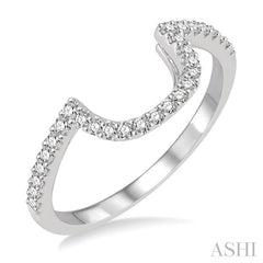 1/4 Ctw Round Cut Diamond Wedding Band in 14K White Gold