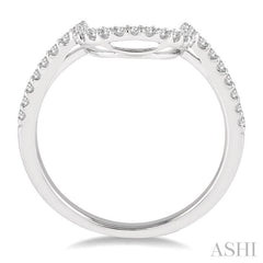 1/4 Ctw Round Cut Diamond Wedding Band in 14K White Gold