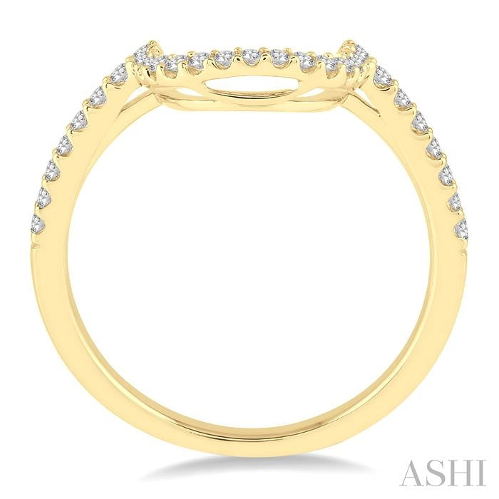 1/4 Ctw Round Cut Diamond Wedding Band in 14K Yellow Gold