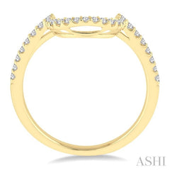 1/4 Ctw Round Cut Diamond Wedding Band in 14K Yellow Gold
