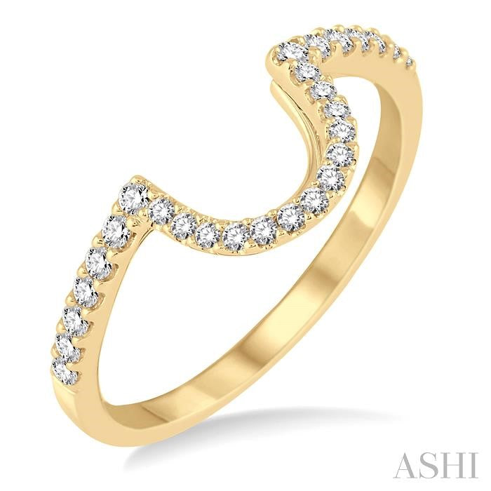 1/4 Ctw Round Cut Diamond Wedding Band in 14K Yellow Gold
