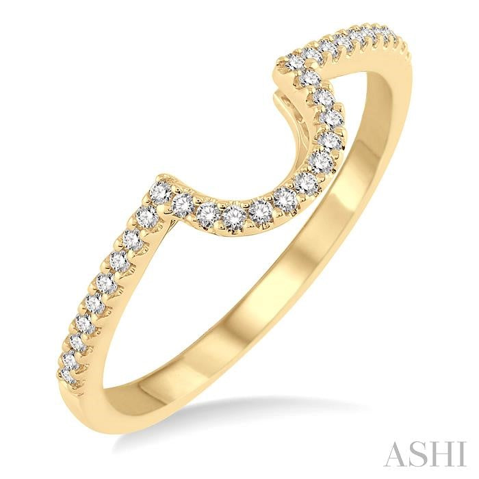 1/6 Ctw Round Cut Diamond Wedding Band in 14K Yellow Gold