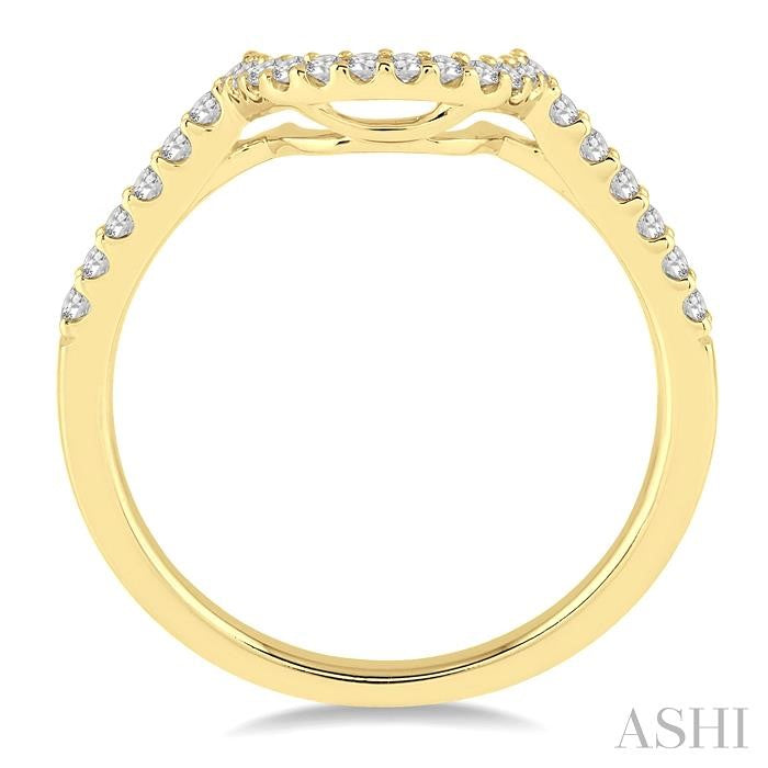 1/4 Ctw Round Cut Diamond Wedding Band in 14K Yellow Gold