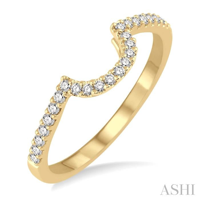 1/5 Ctw Round Cut Diamond Wedding Band in 14K Yellow Gold