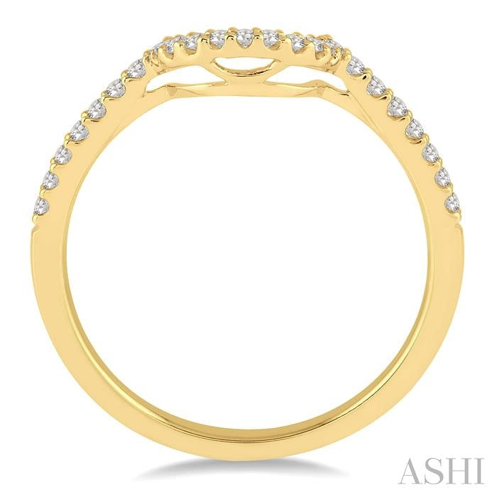 1/5 Ctw Round Cut Diamond Wedding Band in 14K Yellow Gold