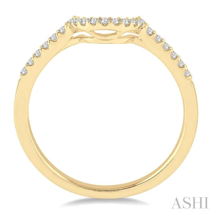 1/6 Ctw Round Cut Diamond Wedding Band in 14K Yellow Gold