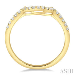 1/4 Ctw Round Cut Diamond Wedding Band in 14K Yellow Gold