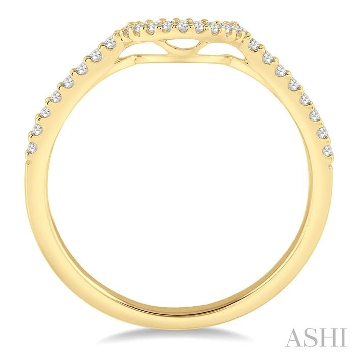 1/6 Ctw Round Cut Diamond Wedding Band in 14K Yellow Gold