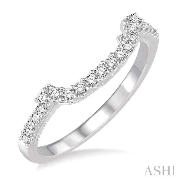 1/4 Ctw Round Cut Diamond Wedding Band in 14K White Gold