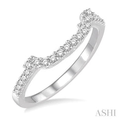 1/4 Ctw Round Cut Diamond Wedding Band in 14K White Gold