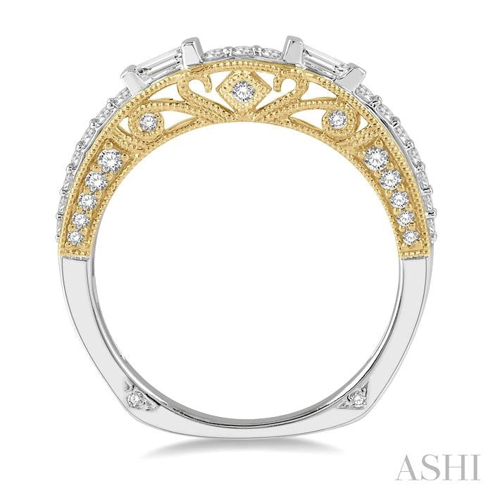 1/3 Ctw Diamond Wedding Band in 14K White and Yellow Gold