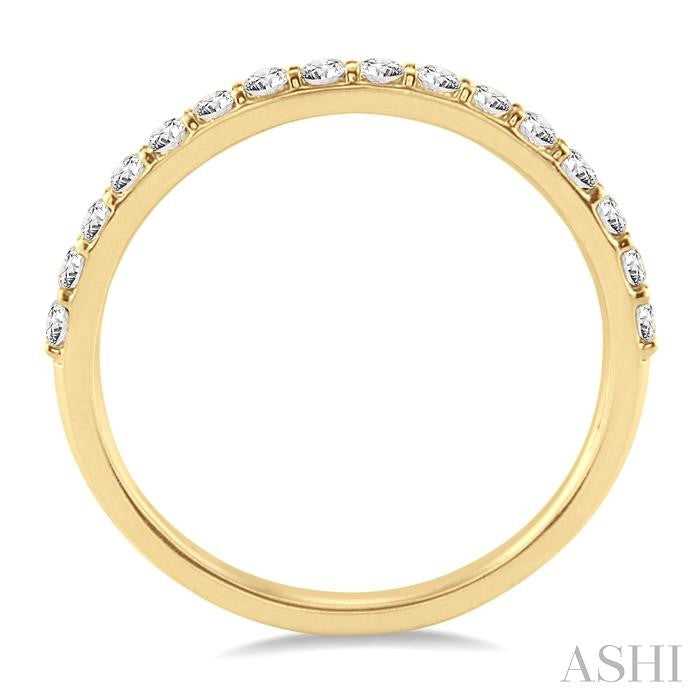 1/3 Ctw Round Cut Diamond Wedding Band in 14K Yellow Gold