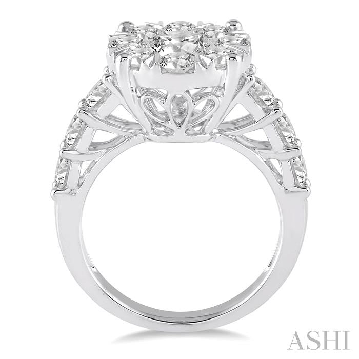 2 Ctw Round Diamond Lovebright Ring in 14K White Gold