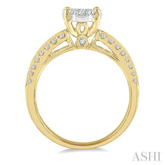 7/8 Ctw Round Shape Lovebright Diamond Cluster Ring in 14K Yellow and White Gold