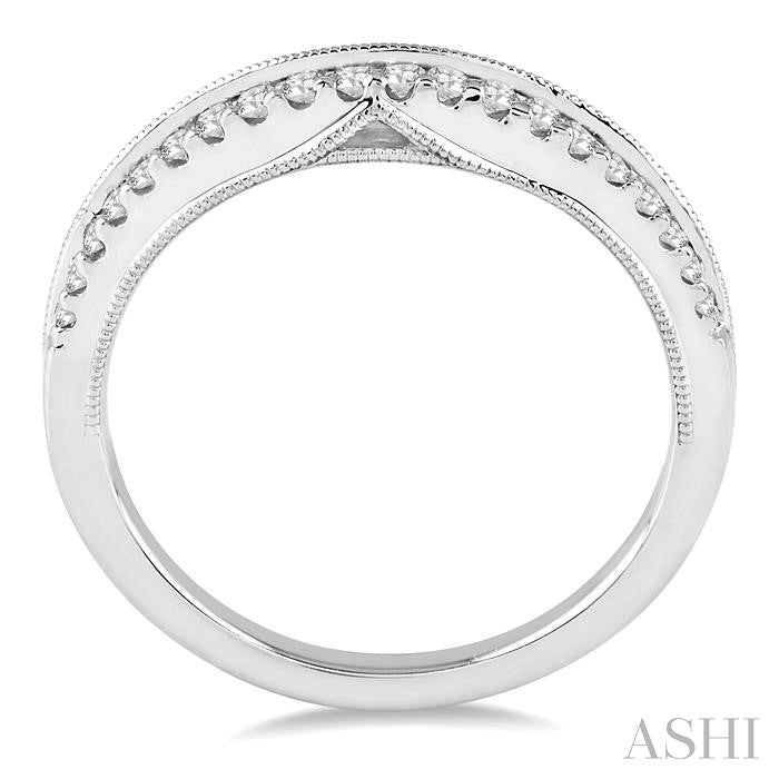 1/4 Ctw Round Cut Diamond Wedding Band in 14K White Gold