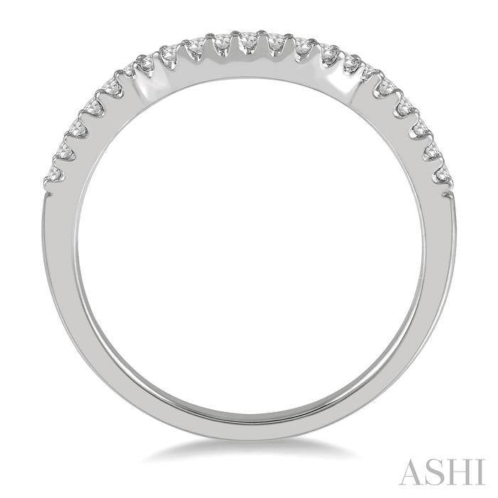 1/6 Ctw Crescent Round Cut Diamond Wedding Band in 14K White Gold