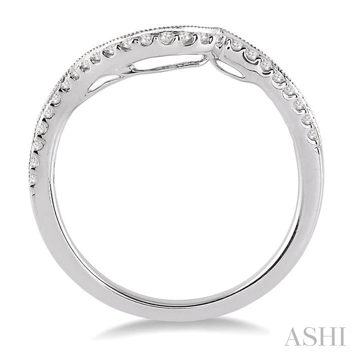 1/5 Ctw Round Cut Diamond Wedding Band in 14K White Gold