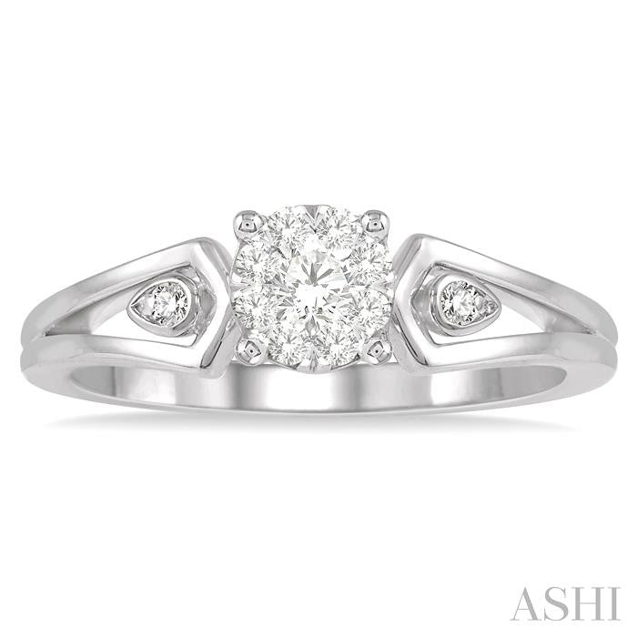 1/4 Ctw Round Shape Split Shank Lovebright Diamond Cluster Ring in 14K White Gold