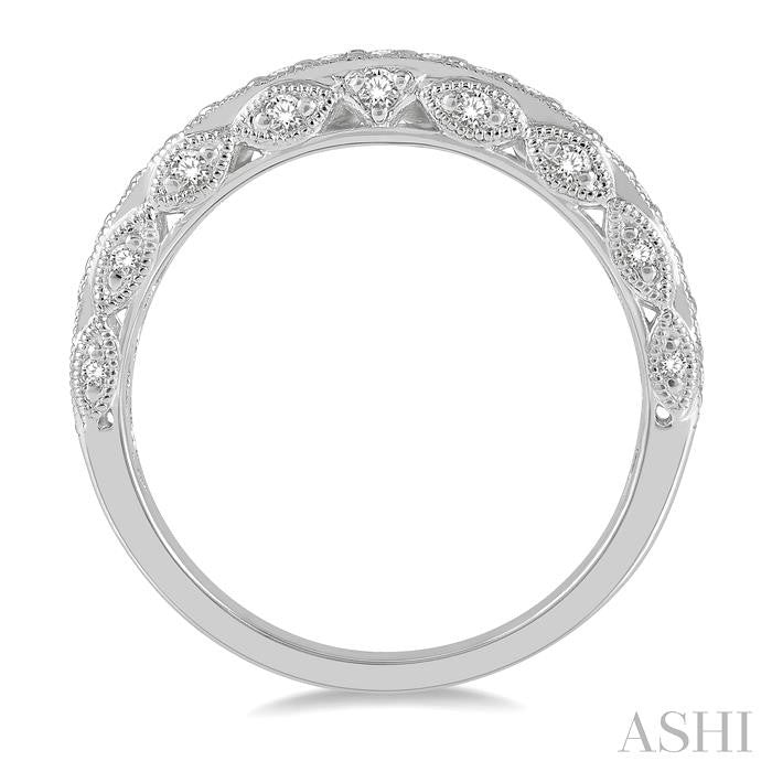3/8 Ctw Lattice Round Cut Diamond Wedding Band in 14K White Gold