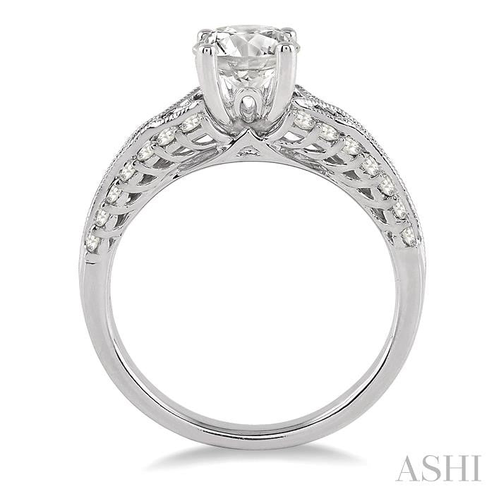 7/8 Ctw Diamond Engagement Ring with 1/2 Ct Round Cut Center Stone in 14K White Gold